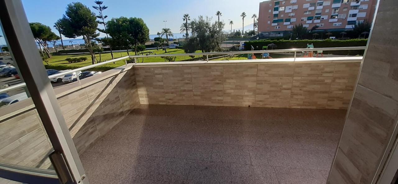 Primera Linea De Playa. Magnifica Urbanizacion Lejlighed La Cala Del Moral Eksteriør billede